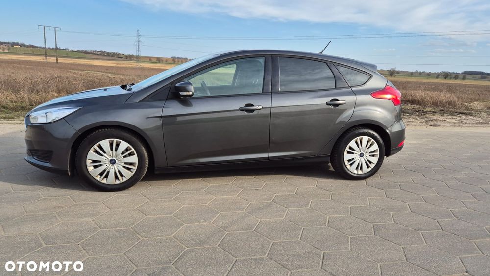 Ford Focus 1.0 EcoBoost Start-Stopp-System TREND - 2