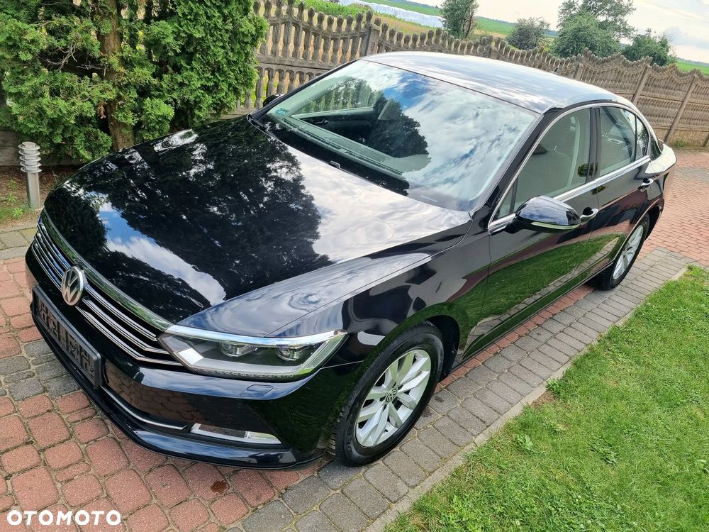 Volkswagen Passat 1.8 TSI BMT Comfortline - 1