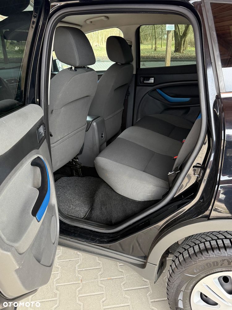 Ford Kuga 2.0 TDCi 2x4 Trend - 21