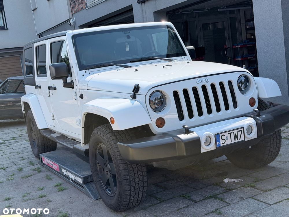 Jeep Wrangler 3.6 Unlim Sahara - 28