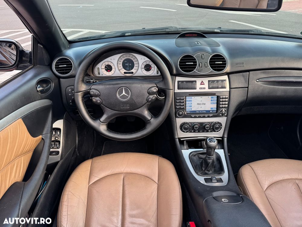 Mercedes-Benz CLK - 12