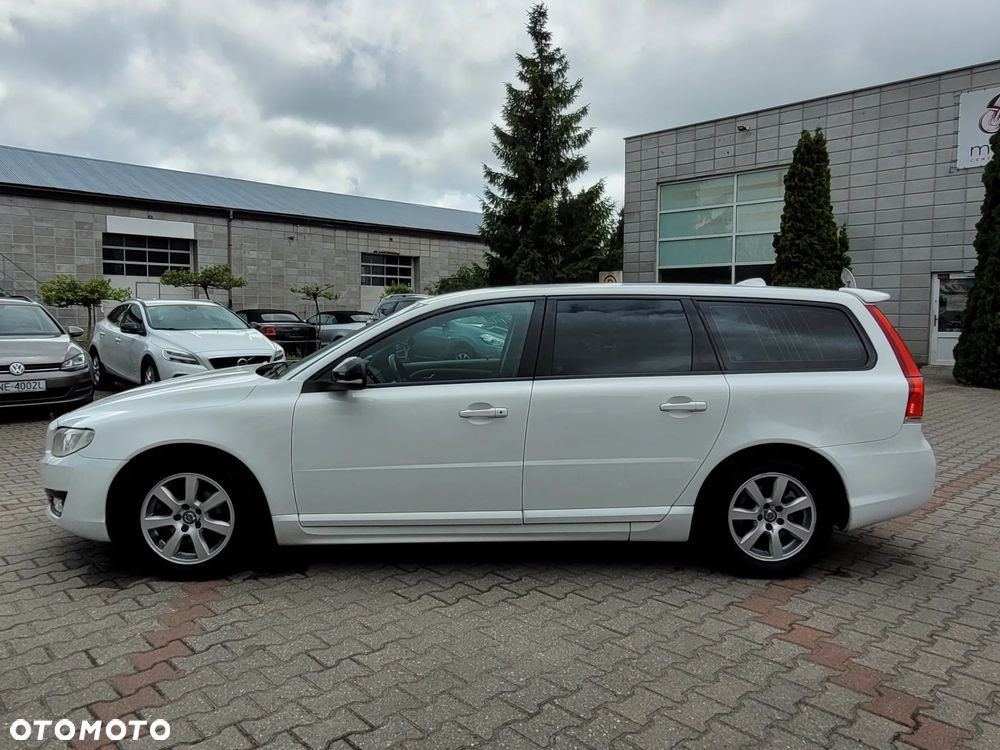 Volvo V70 D3 Momentum - 19