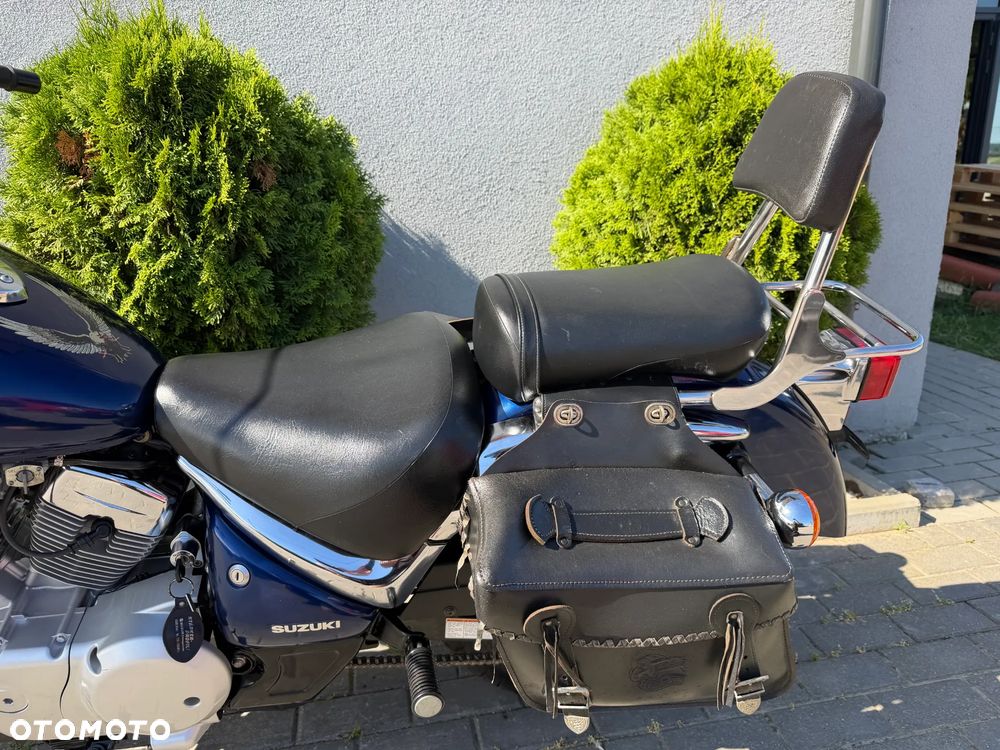 Suzuki Intruder - 30