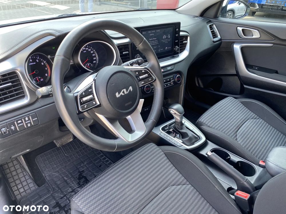 Kia Ceed 1.5 T-GDI M DCT - 10