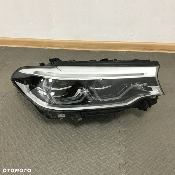 BMW 5 G30 G31 LAMPA FULL LED ADAPTIVE PRAWA 2017