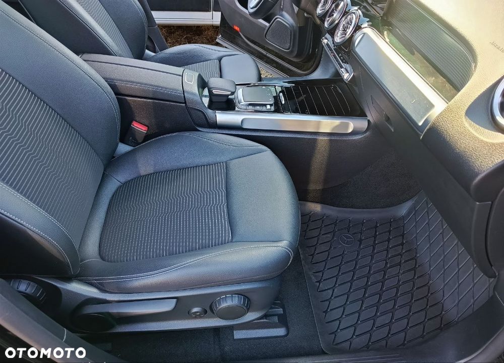 Mercedes-Benz EQB 300 66.5kWh 4-Matic Progressive - 6