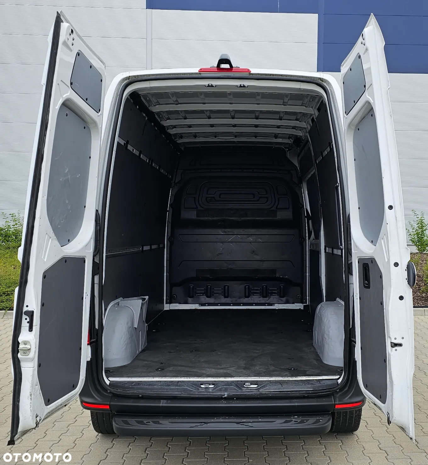 Mercedes-Benz SPRINTER - 10