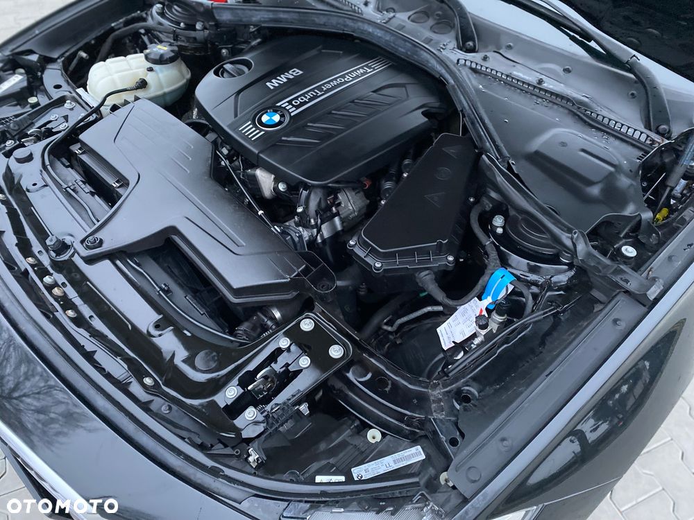 BMW 3GT 318d GT - 16