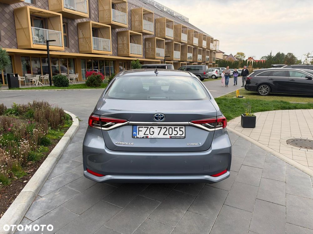 Toyota Corolla - 4