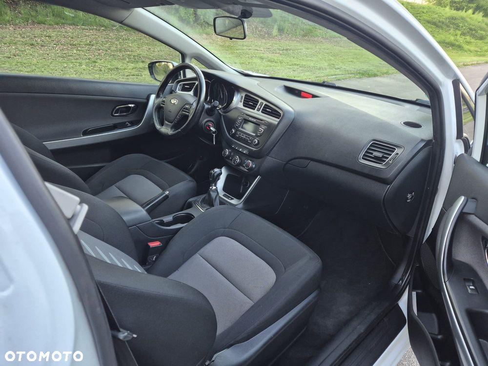 Kia Ceed 1.6 CRDi 128 97g Edition 7 - 9