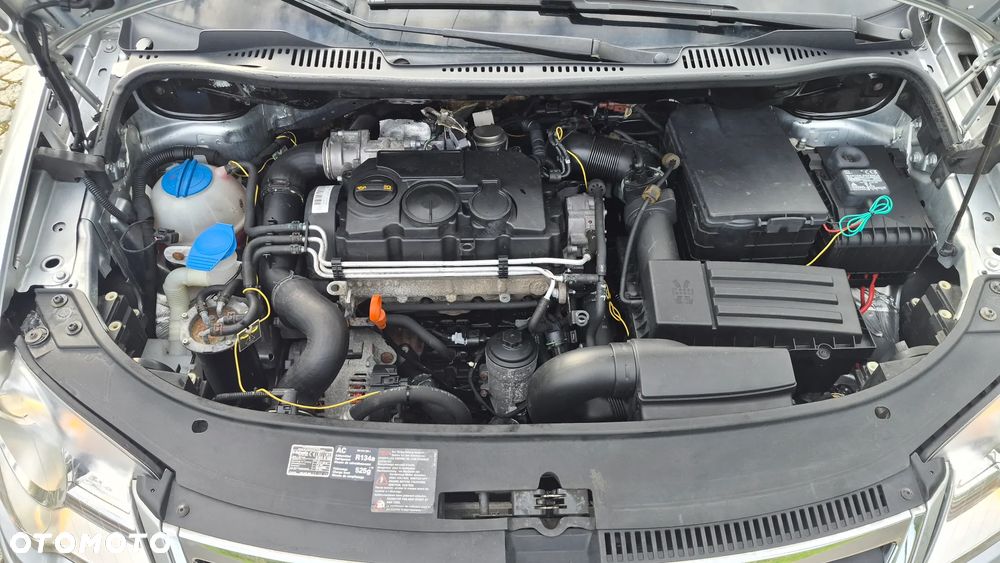 Volkswagen Touran 1.9 TDI Q-Line - 21