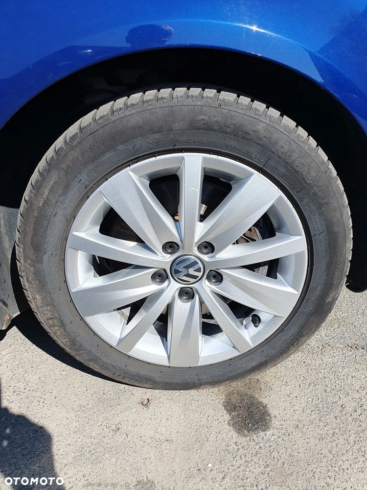 Volkswagen Passat 2.0 TDI DPF BlueMot Highline - 18