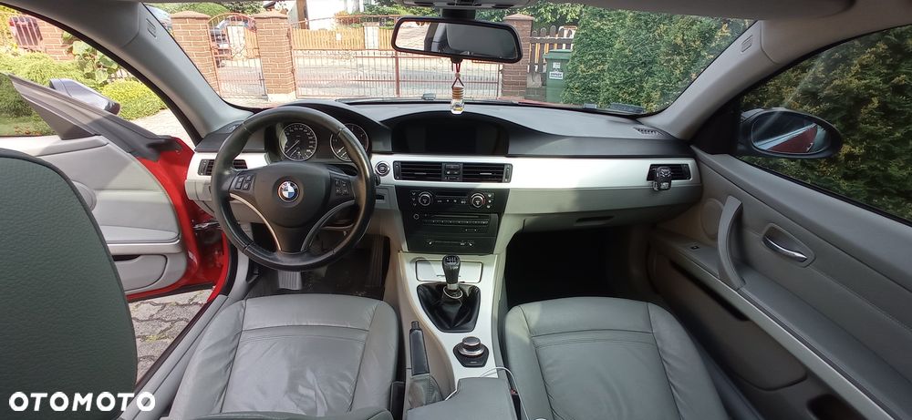 BMW Seria 3 320d - 3