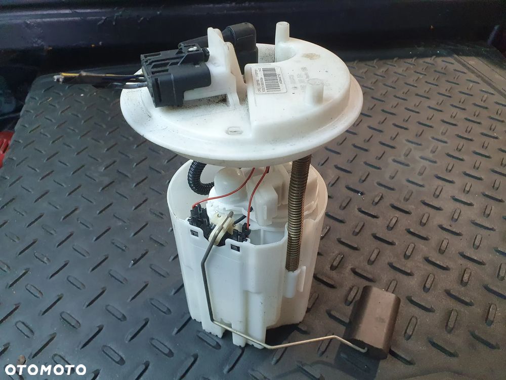 Pompa baku paliwa OPEL CORSA D VAN 0580200084 1.0L 48kW 2013 - 1