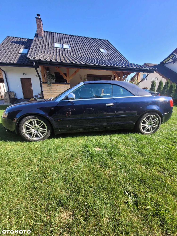 Audi A4 Cabrio ver-2-5-tdi-multitronic - 13