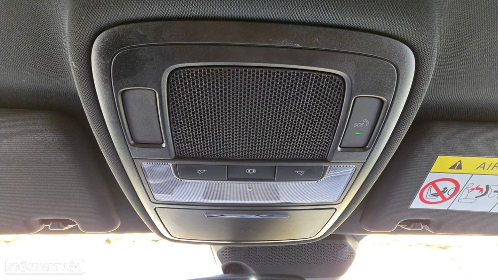 MG MG4 64 kWh Luxury - 12