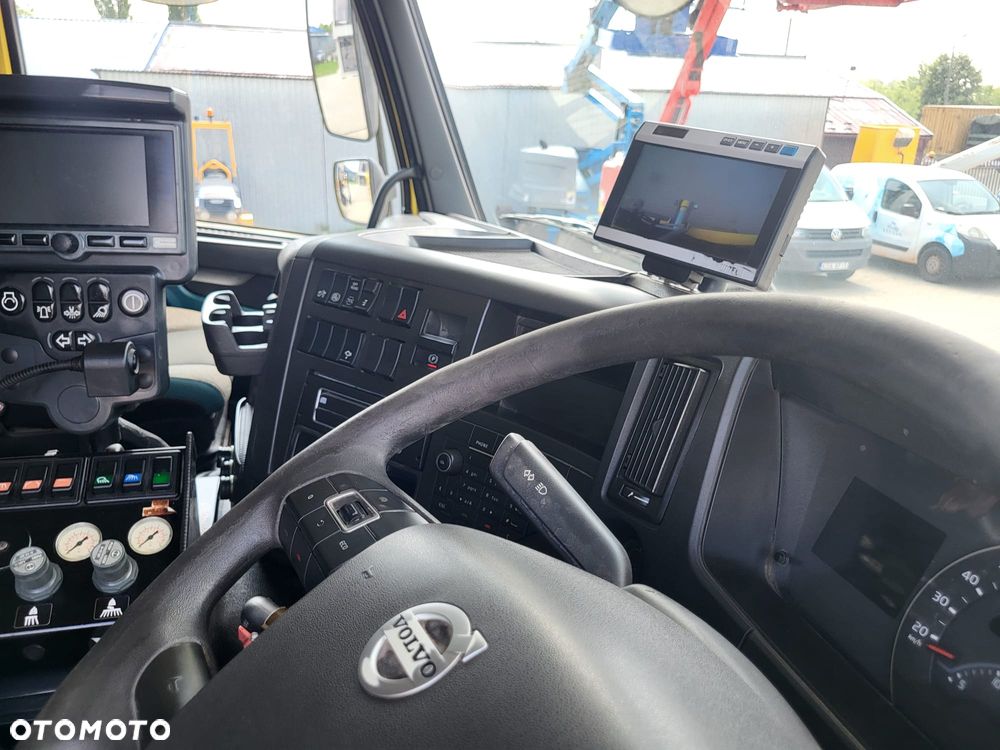 Volvo FMX 330 - 28