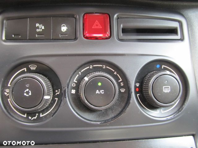 Citroën C3 Picasso 1.4i Exclusive - 19