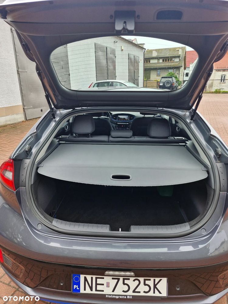 Hyundai IONIQ Hybrid Business - 19