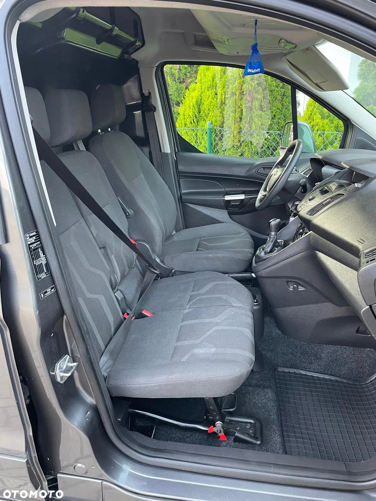 Ford Transit Connect - 22