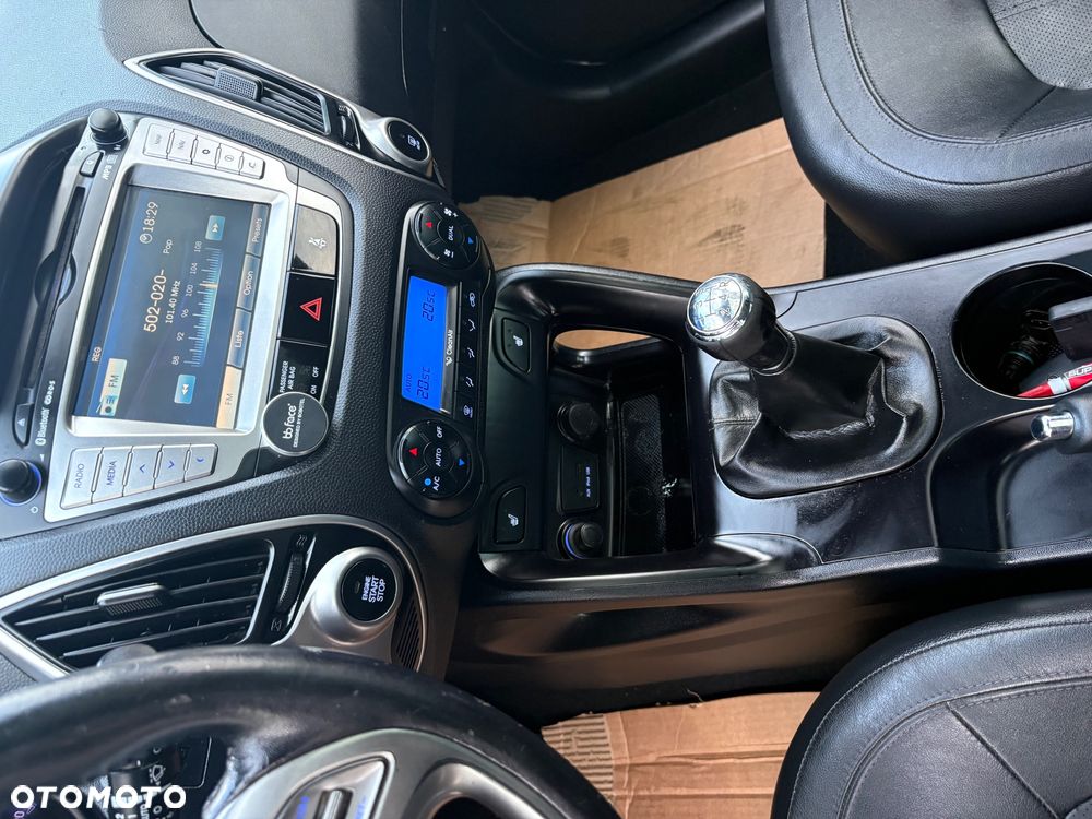 Hyundai ix35 2.0 Premium 2WD - 14