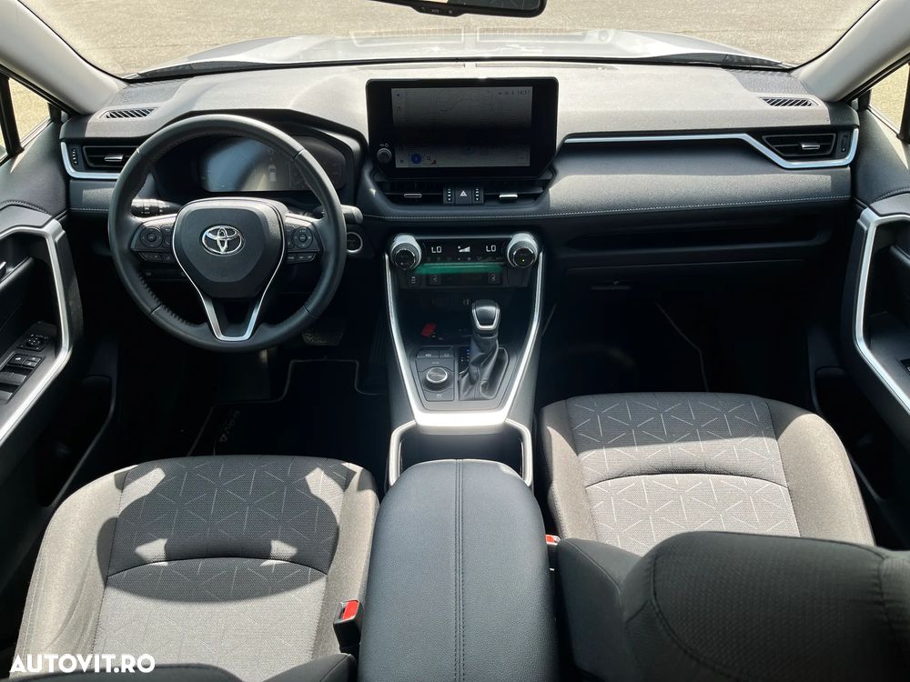 Toyota RAV4 - 13