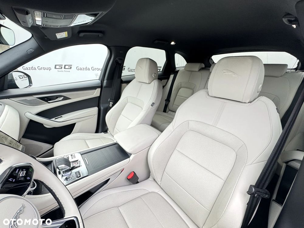 Jaguar F-Pace D200 AWD R-Dynamic SE - 14