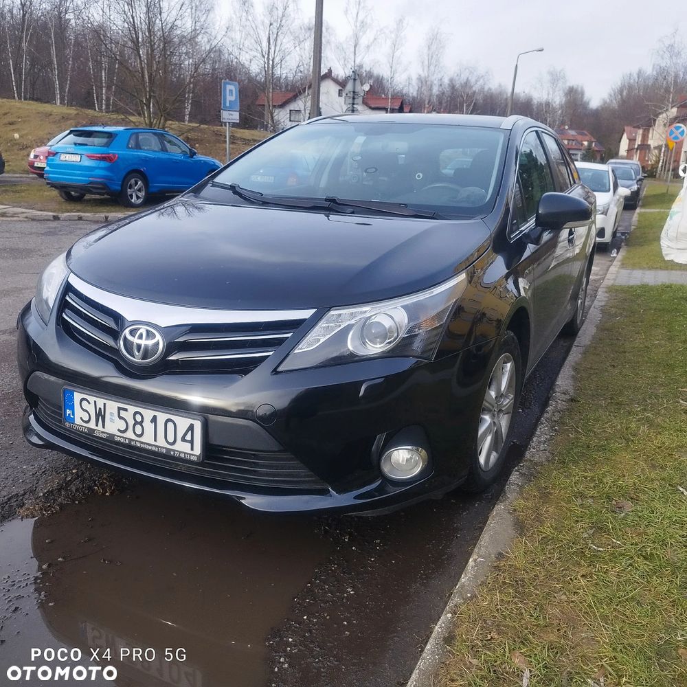 Toyota Avensis 2.0 D-4D Style - 2