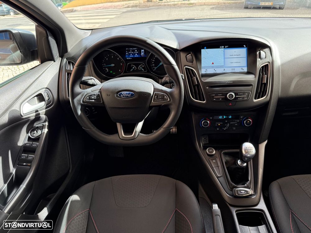 Ford Focus SW 1.5 TDCi ST-Line - 37