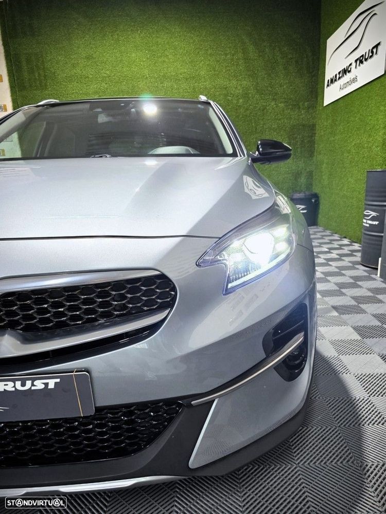 Kia XCeed 1.0 T-GDI Tech+SRF - 8