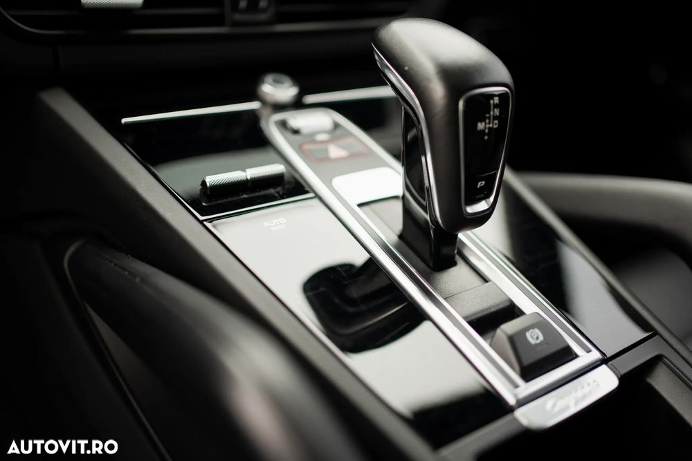 Porsche Cayenne S - 24