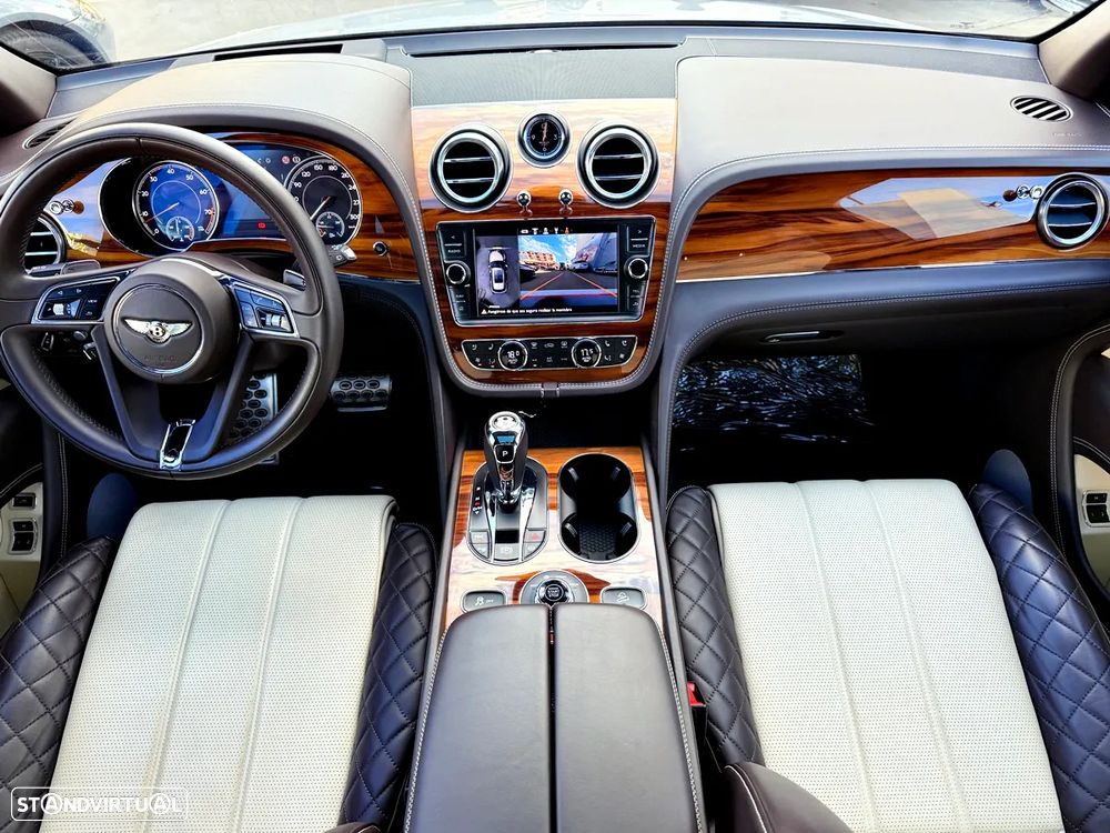 Bentley Bentayga V8 - 9