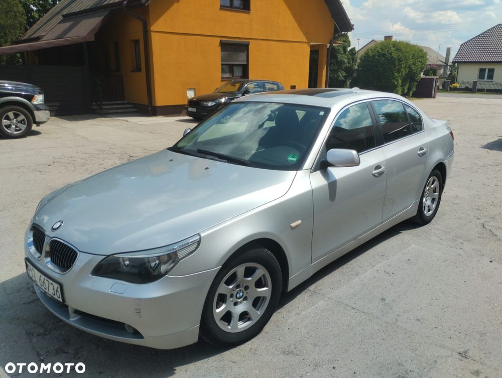 BMW Seria 5 523i - 1