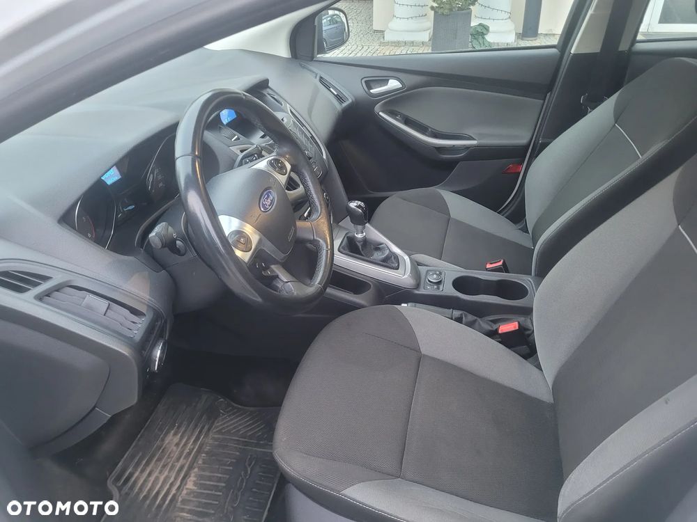 Ford Focus - 8
