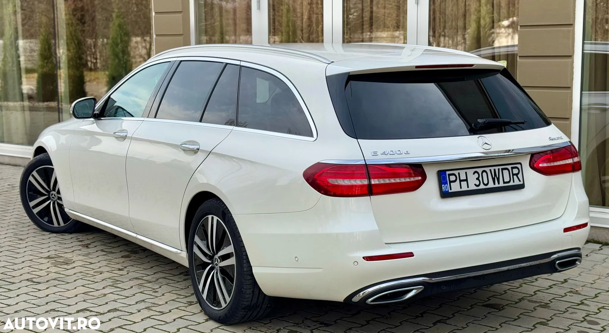 Mercedes-Benz E 400 d 4Matic 9G-TRONIC Avantgarde - 4