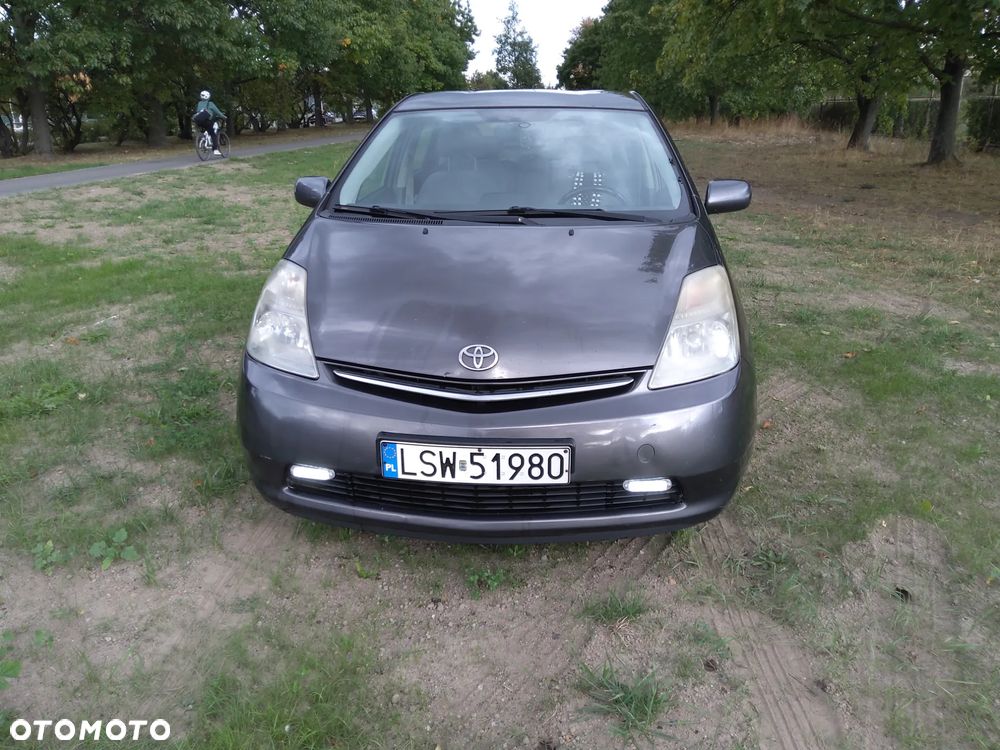 Toyota Prius 1.5 VVT-i Sol - 1