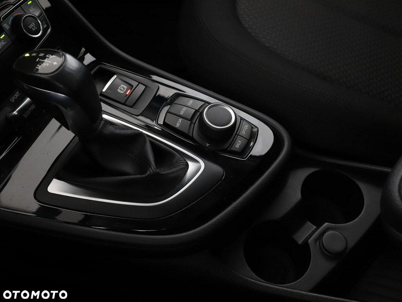 BMW Seria 2 216d Active Tourer Advantage - 32