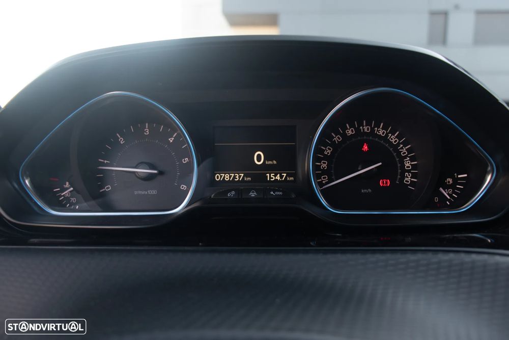 Peugeot 2008 1.6 BlueHDi Allure - 10