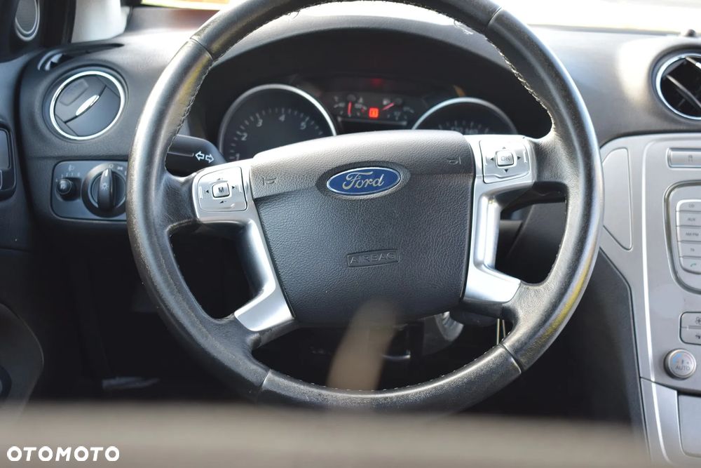 Ford Mondeo 1.6 Ti-VCT Trend - 38