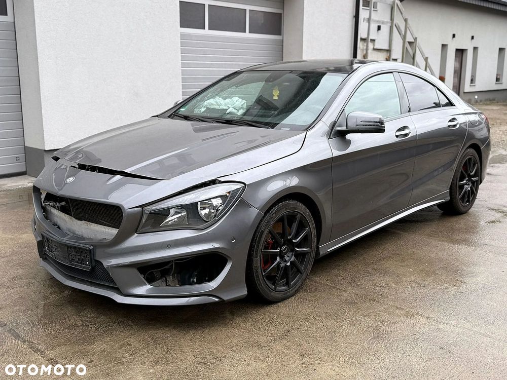 Mercedes-Benz CLA 220 CDI 7G-DCT AMG Line - 3