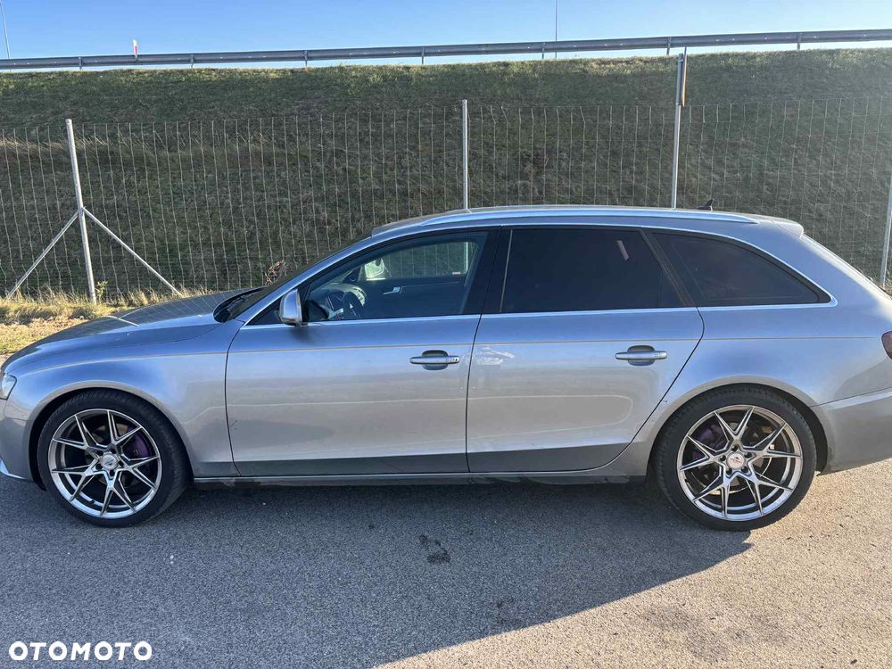 Audi A4 Avant 3.2 FSI quattro tiptronic Ambition - 3