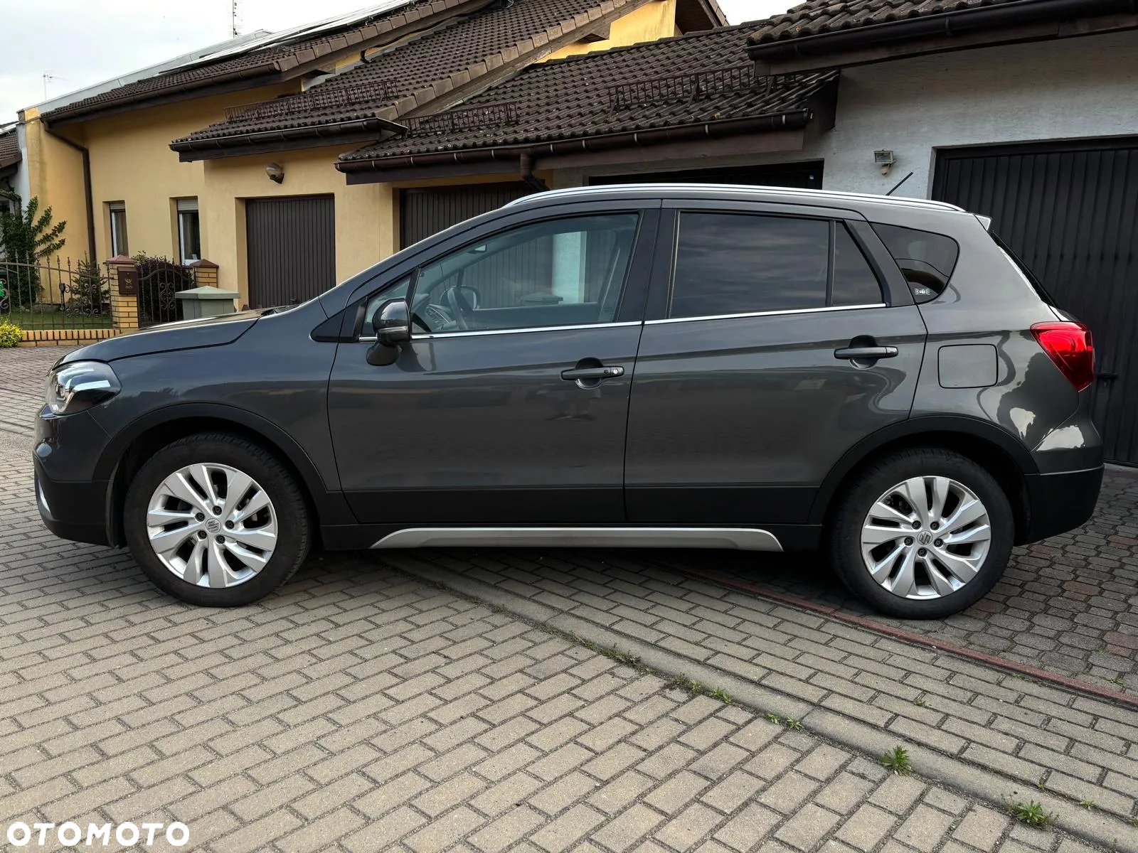 Suzuki SX4 S-Cross 1.0 T Premium - 2