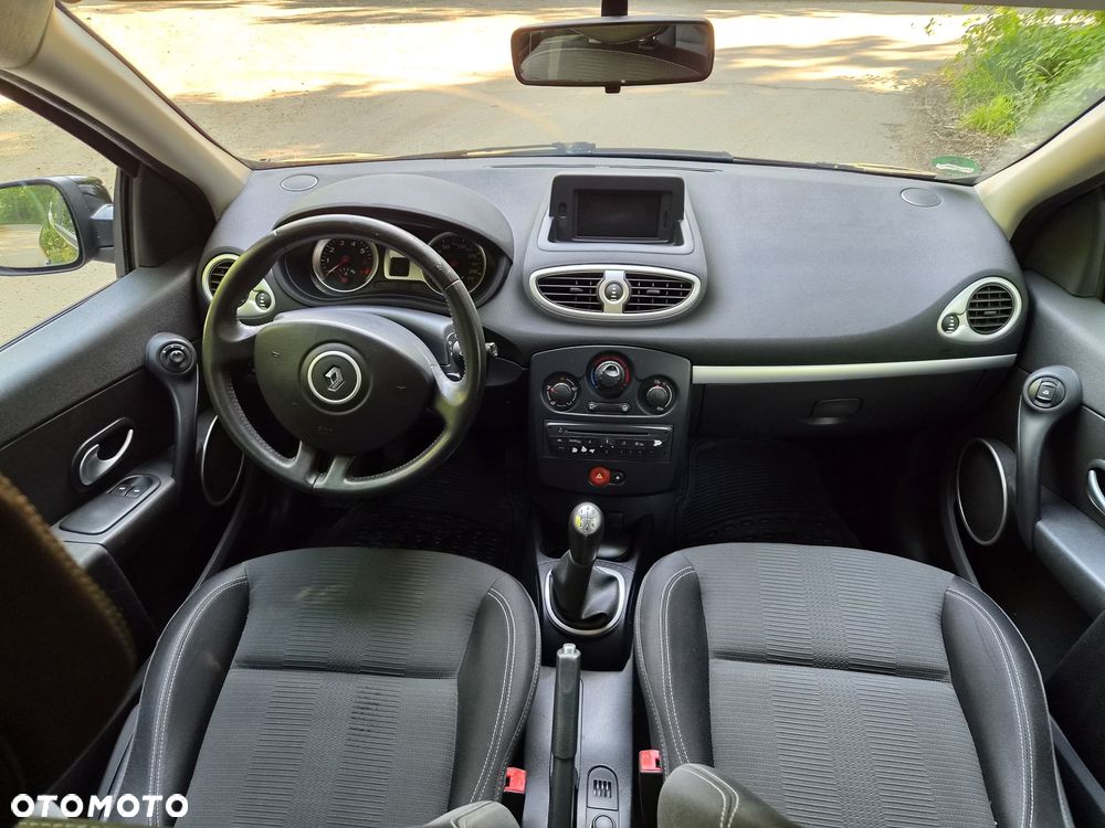 Renault Clio - 5