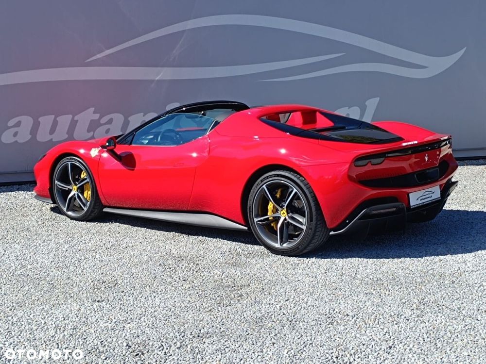 Ferrari 296 GTS - 15