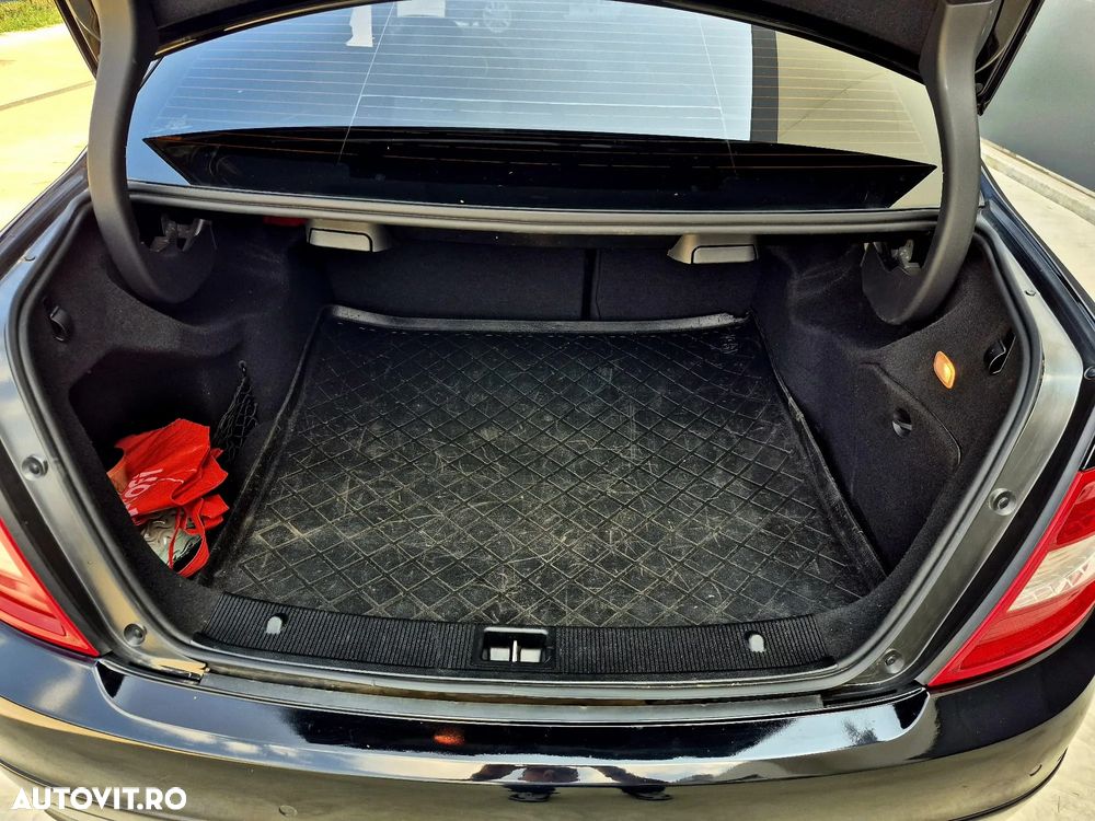 Mercedes-Benz C - 7