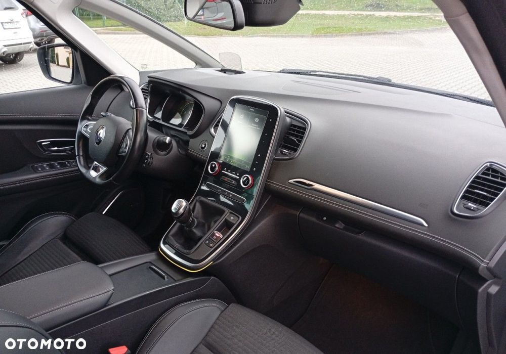 Renault Scenic - 16