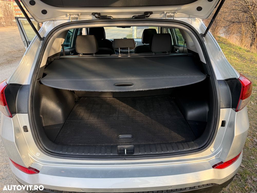 Hyundai Tucson blue 1.7 CRDi 2WD Style - 13