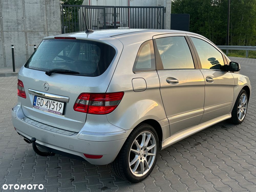 Mercedes-Benz Klasa B 160 BlueEFFICIENCY SPORT EDITION - 17