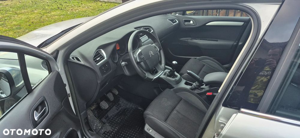 Citroën C4 1.6 VTi Equilibre - 8