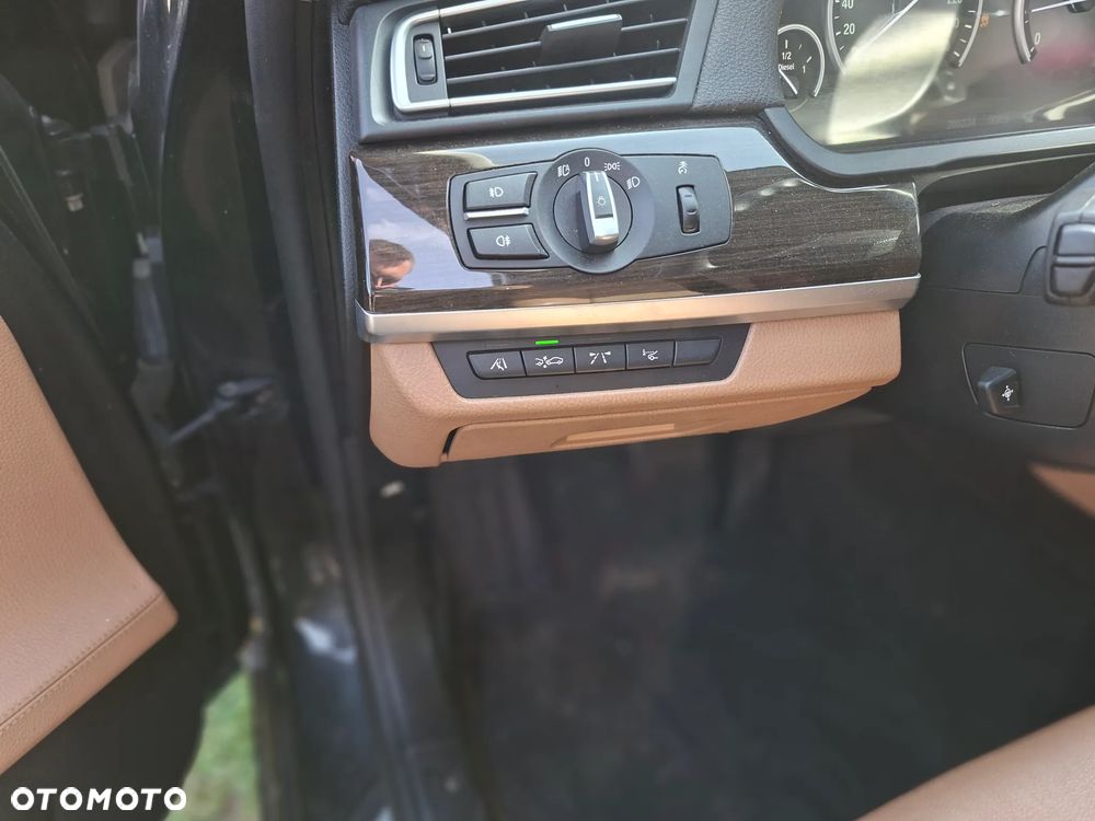 BMW Seria 7 730d - 9